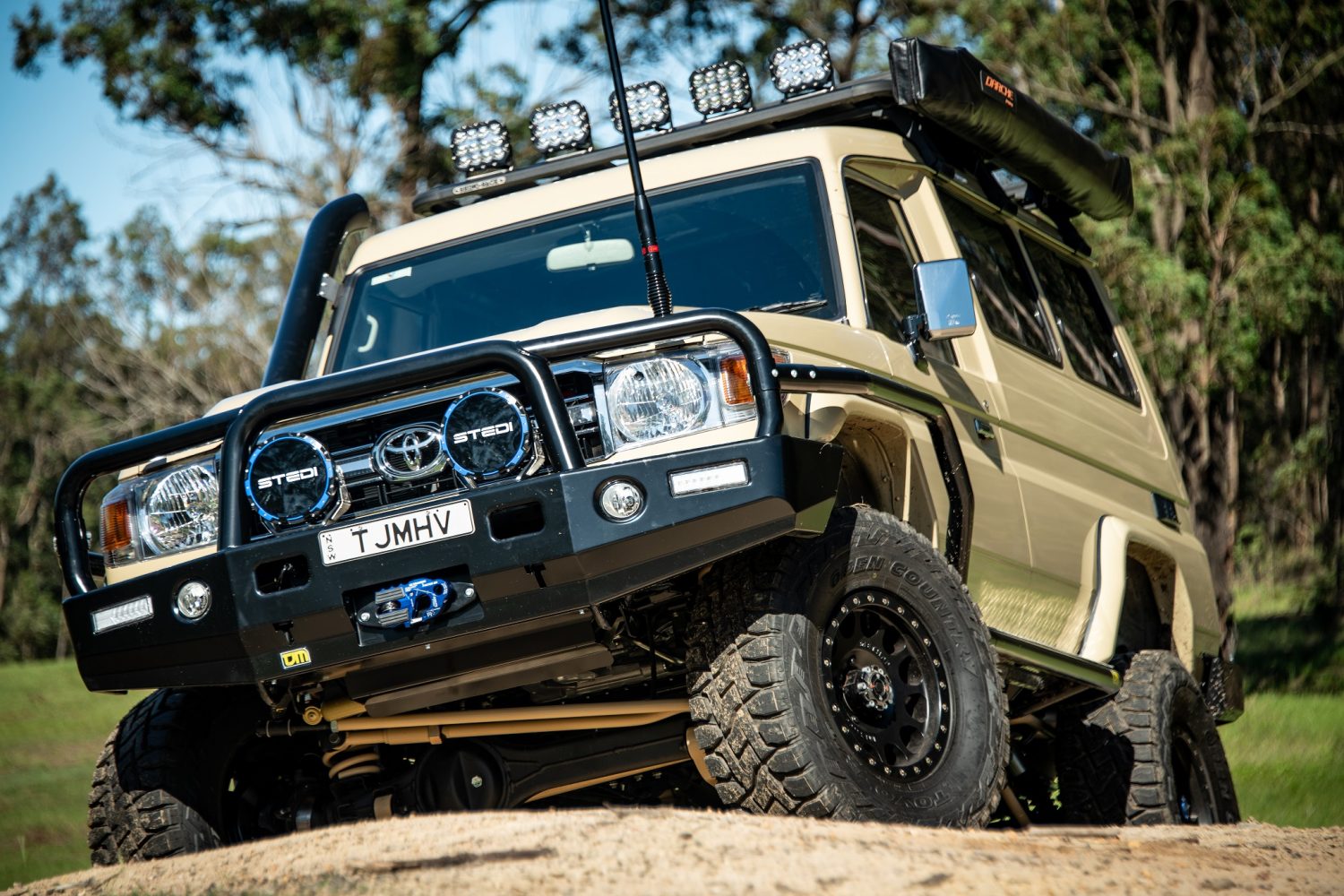 Redi Cruisers' Sandy Taupe Troopy | TJM Hunter Valley